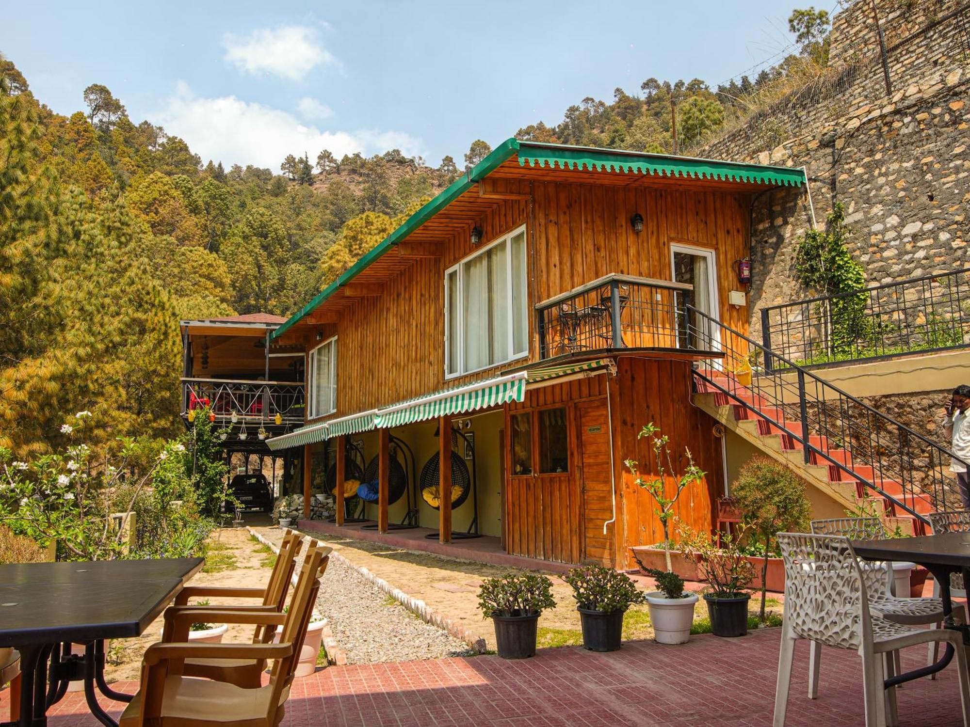 Thehimalayanliving Whistling Pines Hotell Mukteshwar Eksteriør bilde
