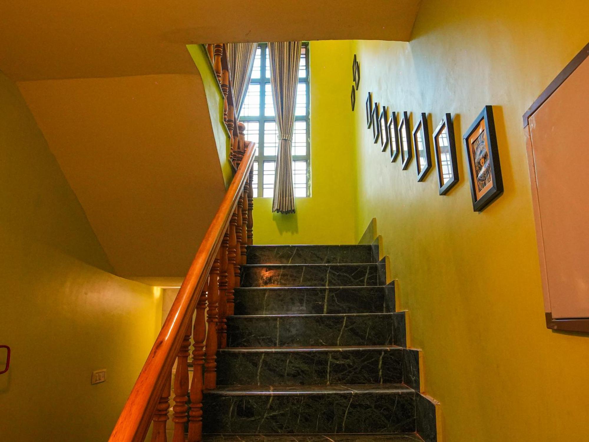 Thehimalayanliving Whistling Pines Hotell Mukteshwar Eksteriør bilde