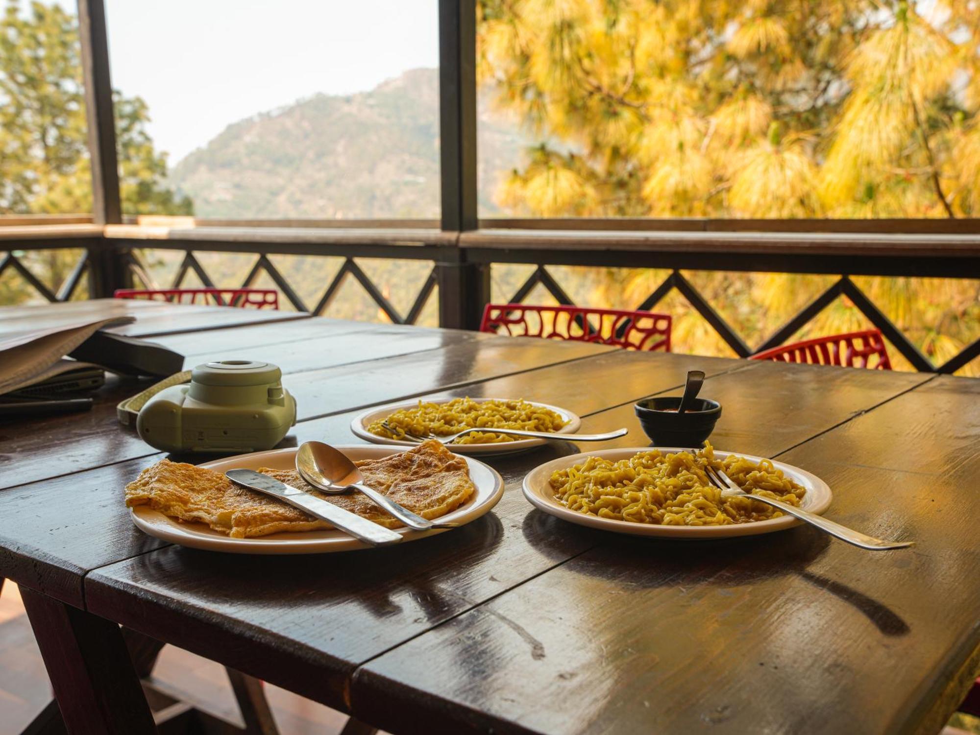 Thehimalayanliving Whistling Pines Hotell Mukteshwar Eksteriør bilde
