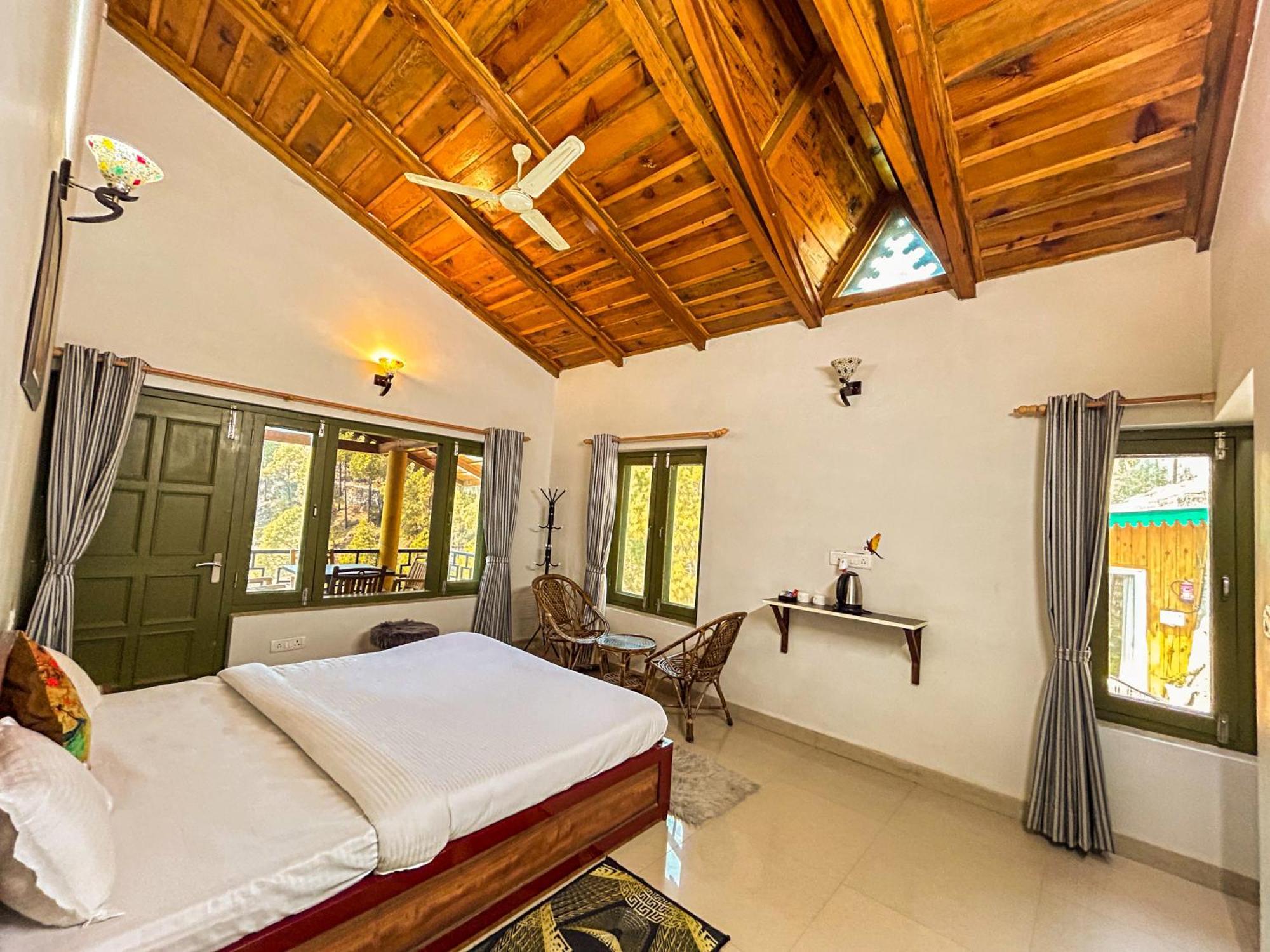 Thehimalayanliving Whistling Pines Hotell Mukteshwar Eksteriør bilde