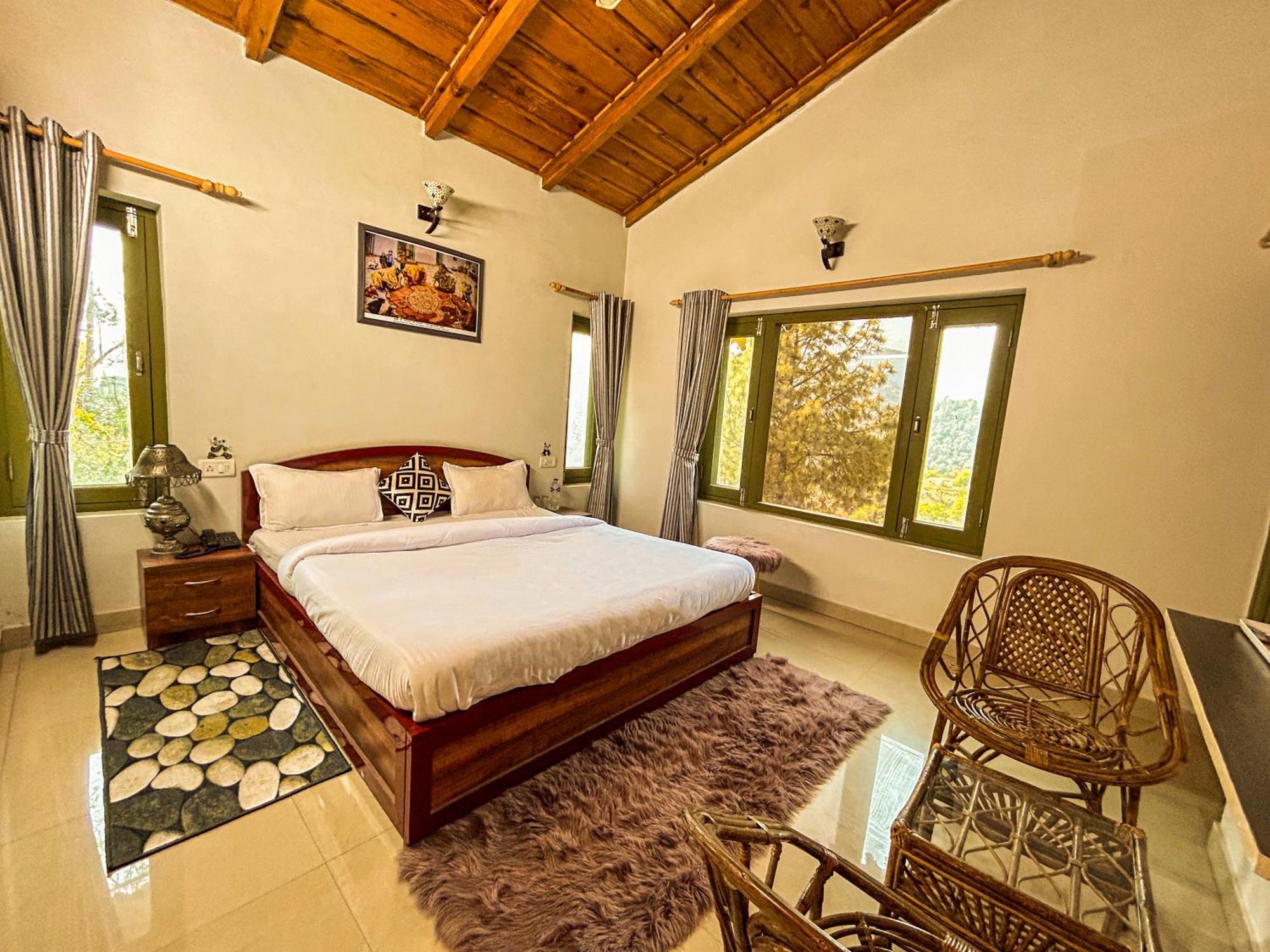 Thehimalayanliving Whistling Pines Hotell Mukteshwar Eksteriør bilde