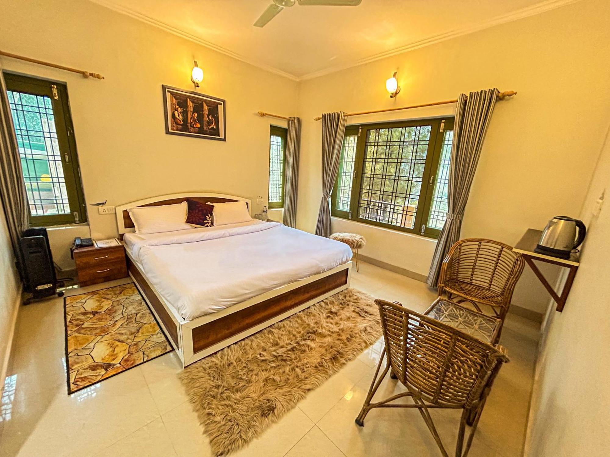 Thehimalayanliving Whistling Pines Hotell Mukteshwar Eksteriør bilde