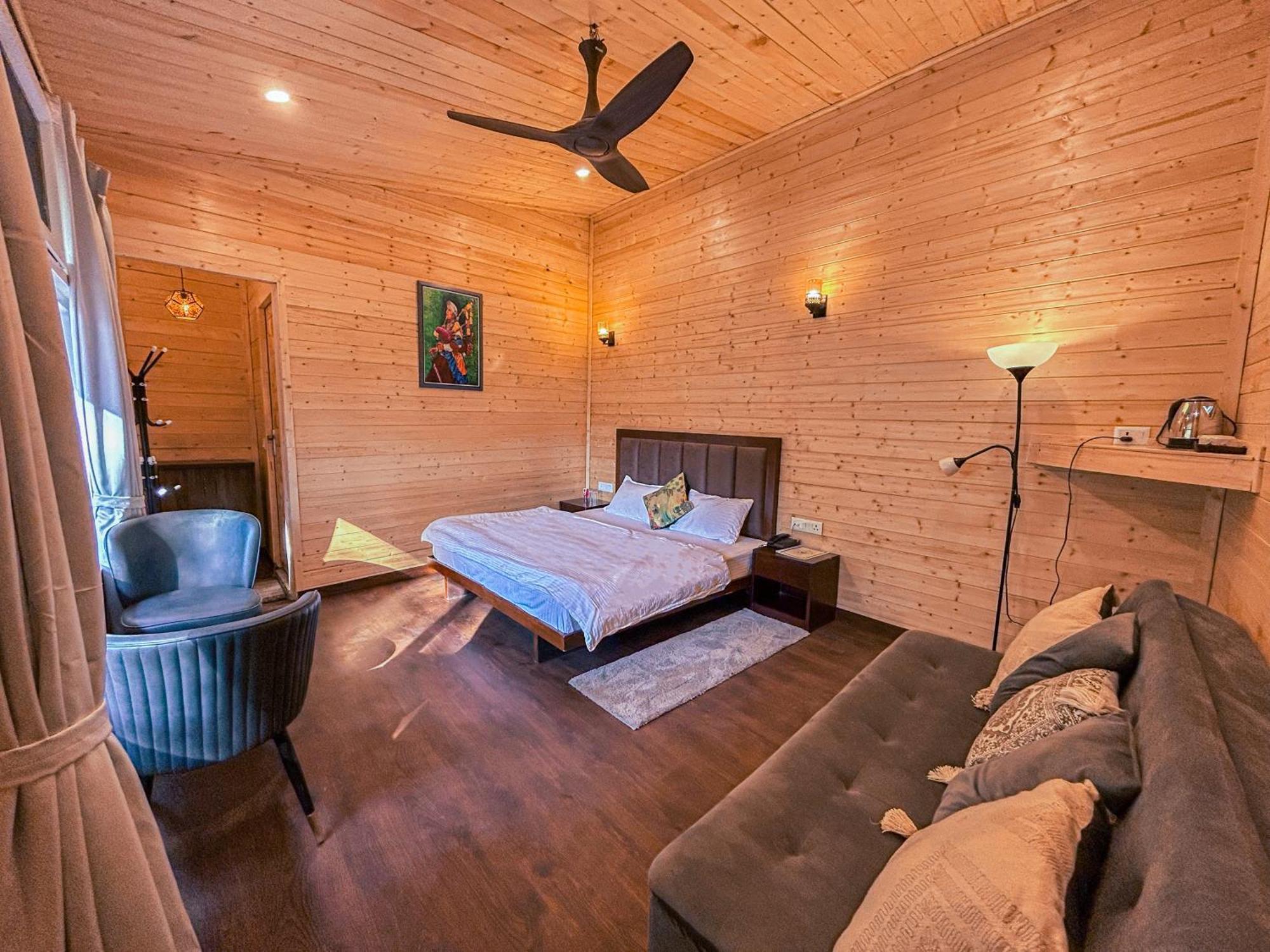 Thehimalayanliving Whistling Pines Hotell Mukteshwar Eksteriør bilde