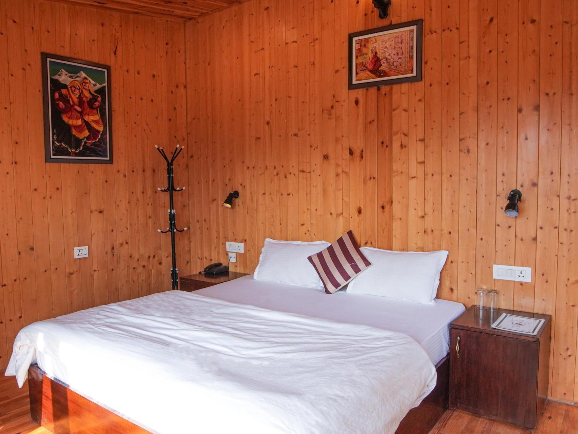 Thehimalayanliving Whistling Pines Hotell Mukteshwar Eksteriør bilde