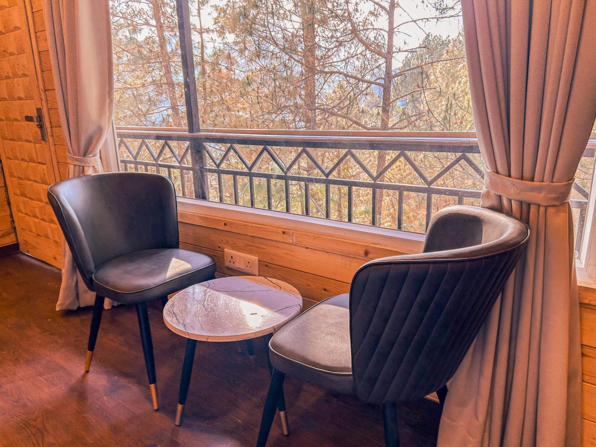 Thehimalayanliving Whistling Pines Hotell Mukteshwar Eksteriør bilde